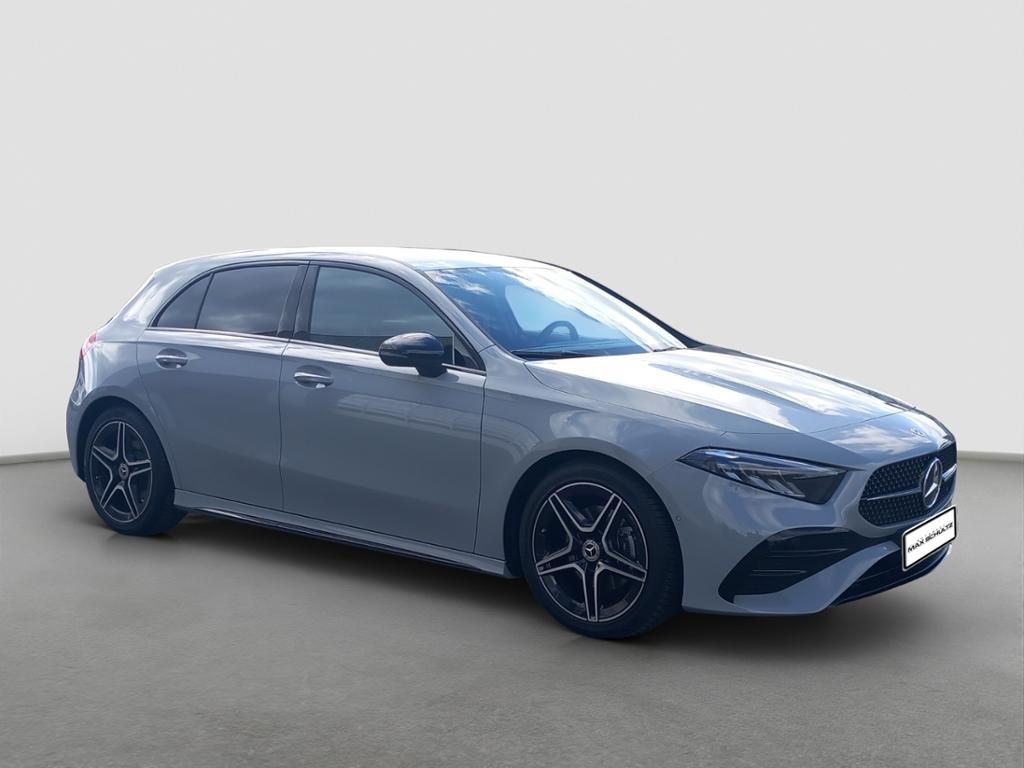 Fahrzeugabbildung Mercedes-Benz A 200 Kompaktlimousine AMG Line*Night Paket*LED