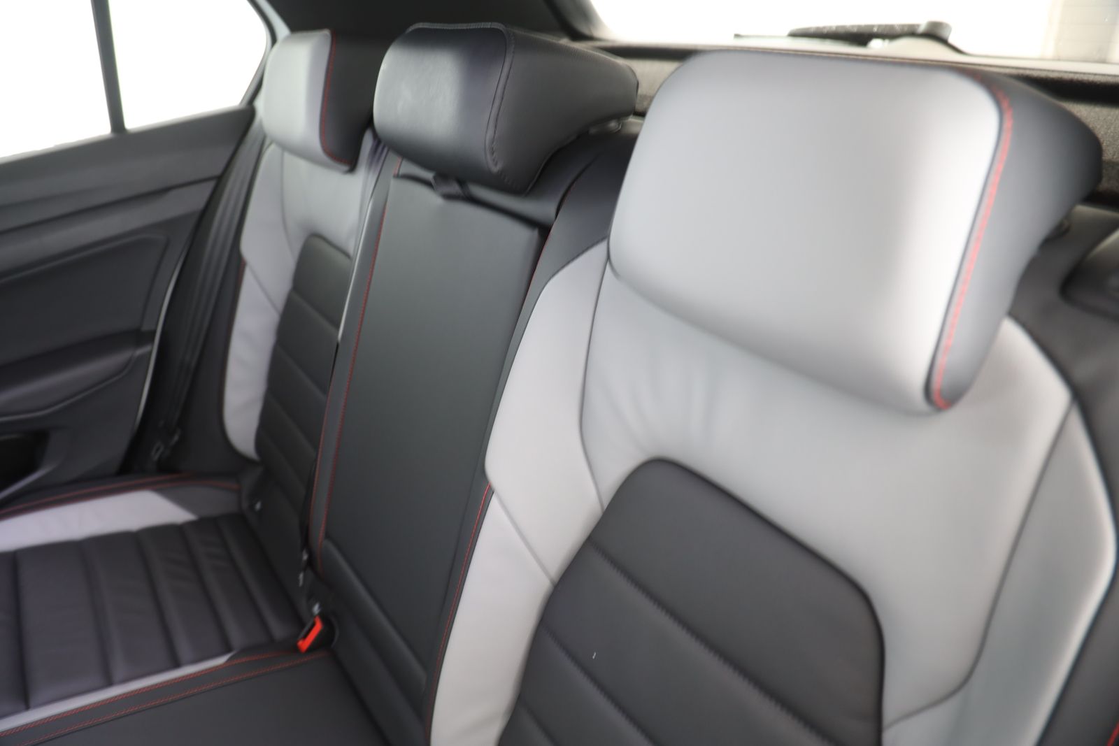 Volkswagen Golf - Bild 13