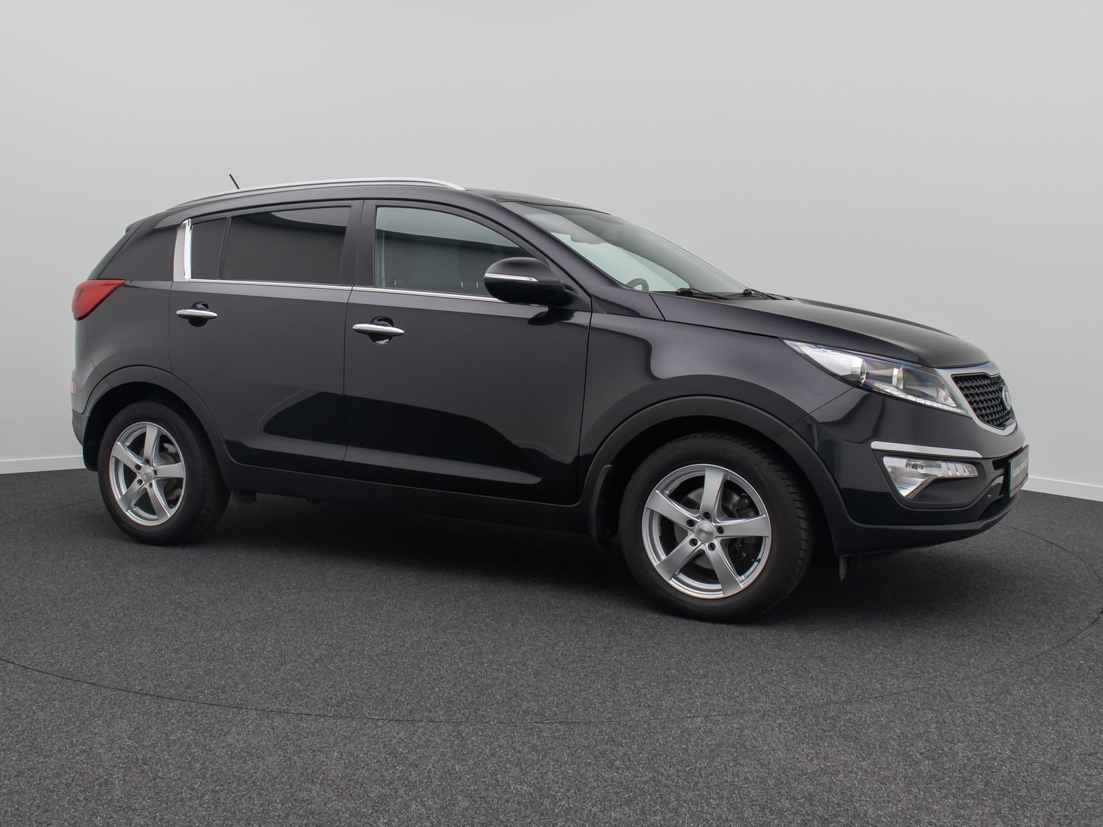 Fahrzeugabbildung Kia Sportage Attract 2WD Kamera FahrAss BremsAss LM