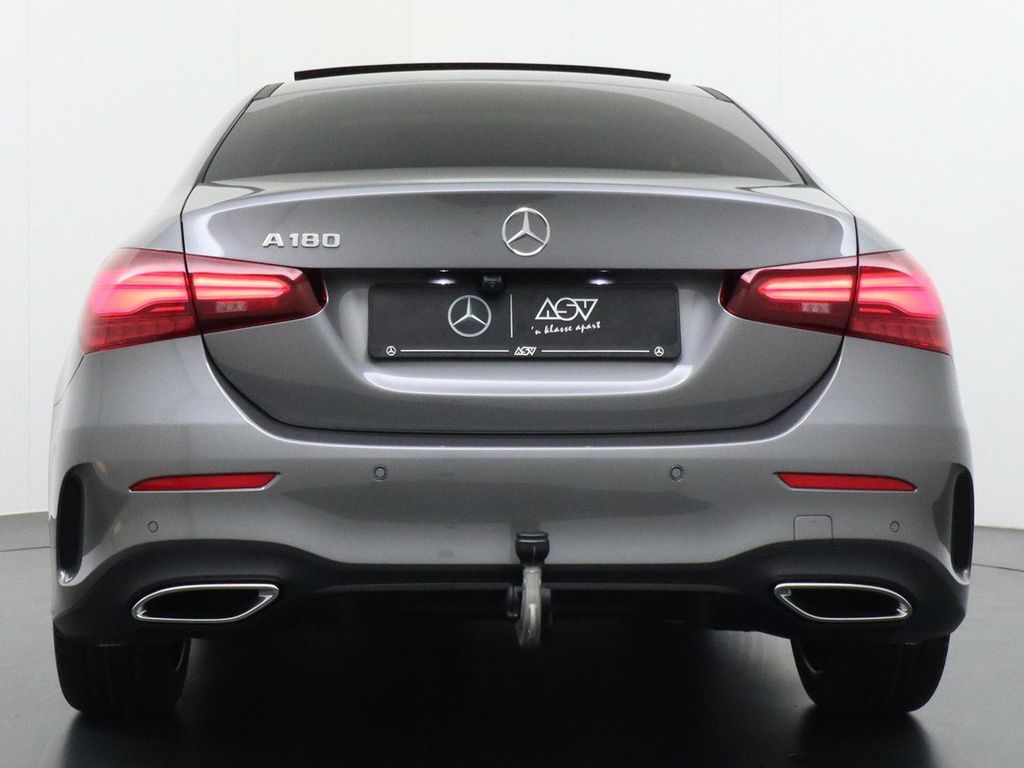 Mercedes-Benz A 180 Star Edition AMG Line | Panorama - Schiebe