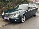 Mercedes-Benz Mercedes E 320 CDI Automatik Xenon Comand ... - Mercedes-Benz E 320 in Oberhausen
