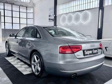 Audi A8 - 5