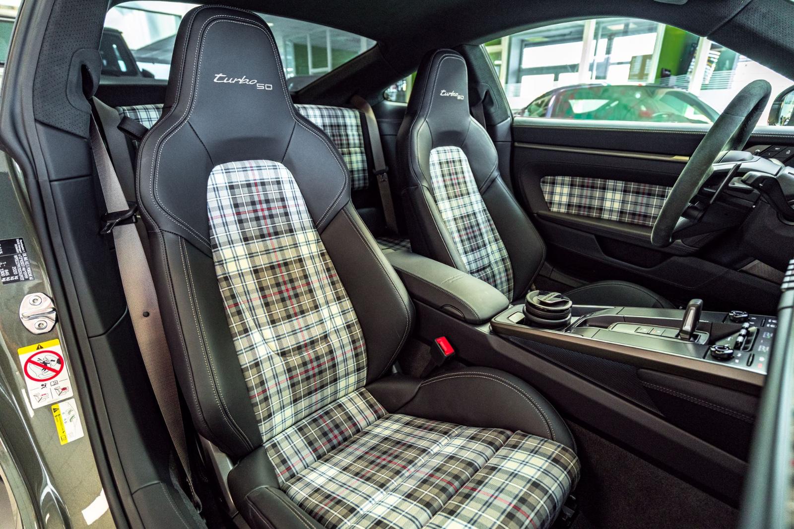 Porsche 911 Turbo 50 Jahre*Carbondach*Heritage*Burm*360°