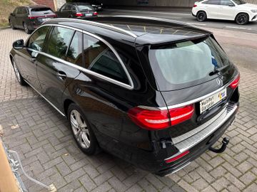 Mercedes E 200 - 7