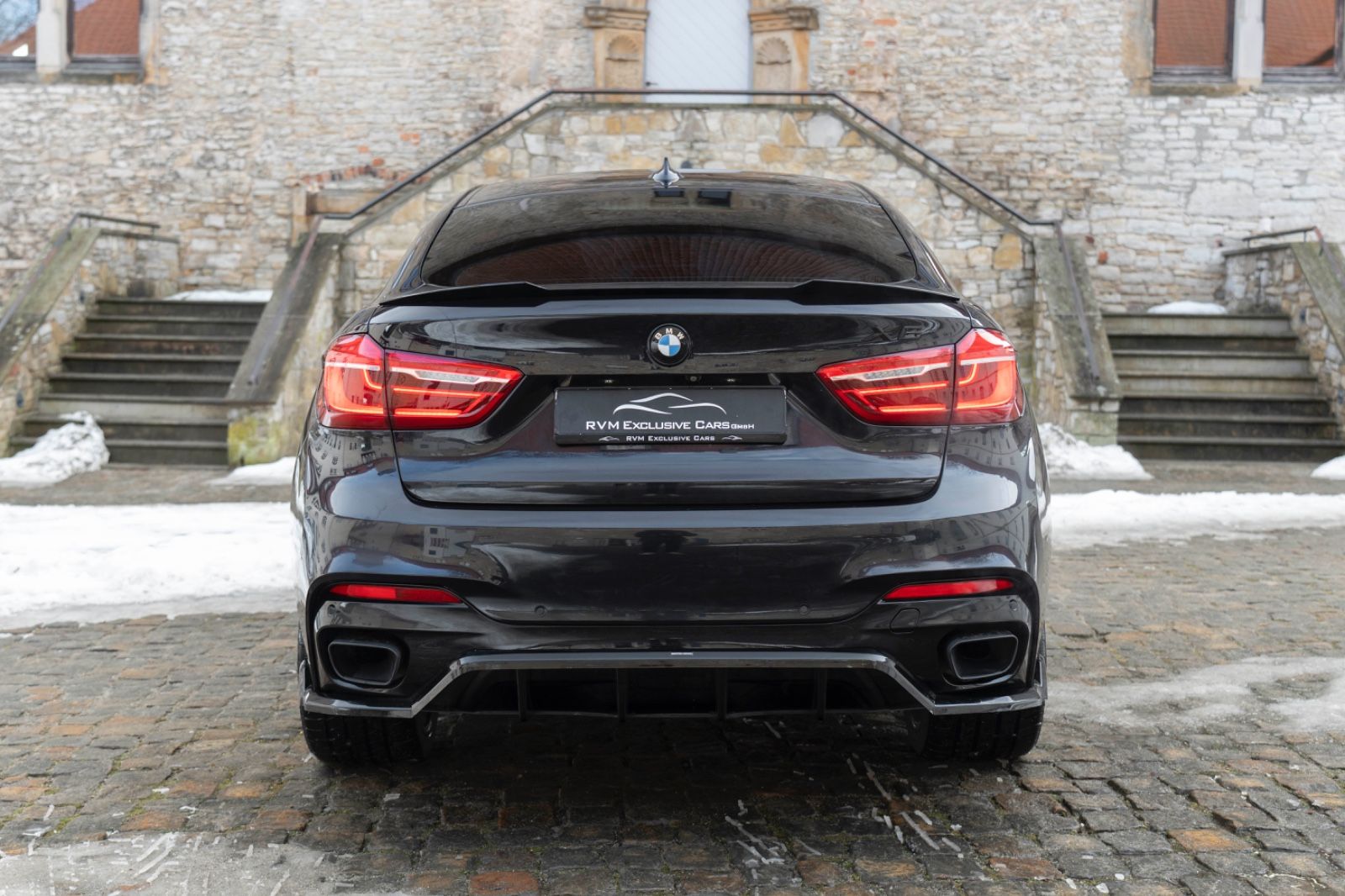 Fahrzeugabbildung BMW X6 xDrive35i M-Sport H&K KAM NAV M+S