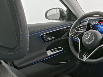 Mercedes E 200 - 4