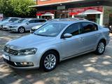 Volkswagen Passat Lim. 1.4 TSI Trendline BlueMotion Klima* - Volkswagen Passat: Trendline
