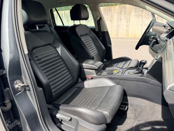 Volkswagen Passat - 11