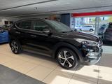 Hyundai Tucson 1.6 Passion + Panorama Leder Navi Voll - Hyundai TUCSON: V6
