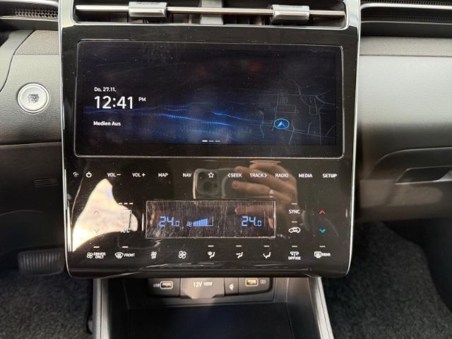 Fahrzeugabbildung Hyundai Tucson Prime Plug-In Hybrid 4WD AHK Navi Leder D