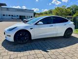Tesla Model 3 Hinterradantrieb RWD 1.Hand, AHK, 8-Fach - Tesla Model 3 in Freiburg