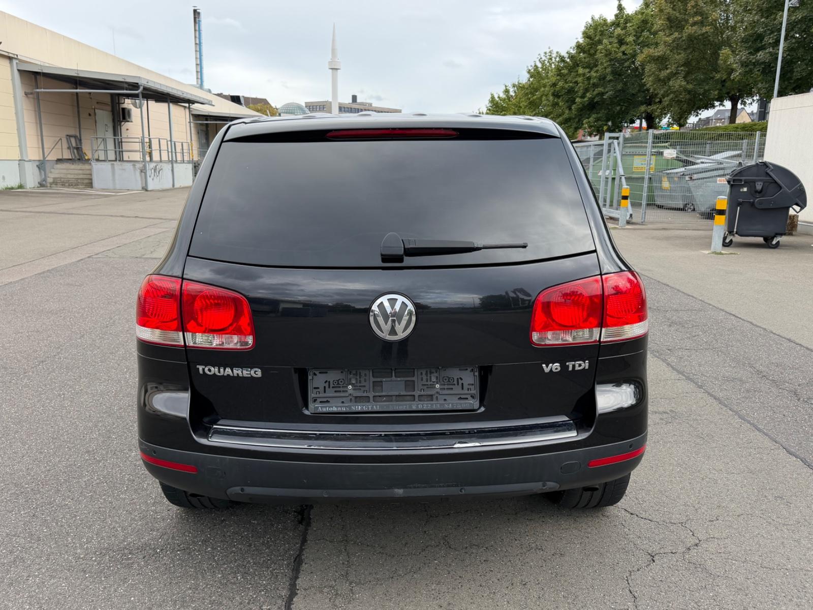 Volkswagen Touareg 2005 — photo 6