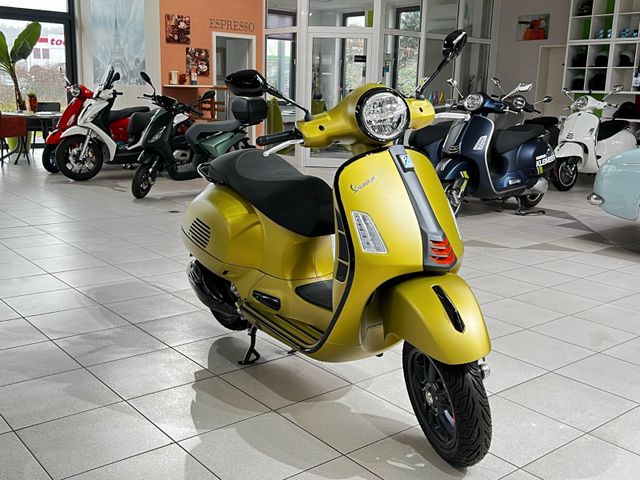 Vespa GTS SuperSport 300 inkl Sportsitzbank