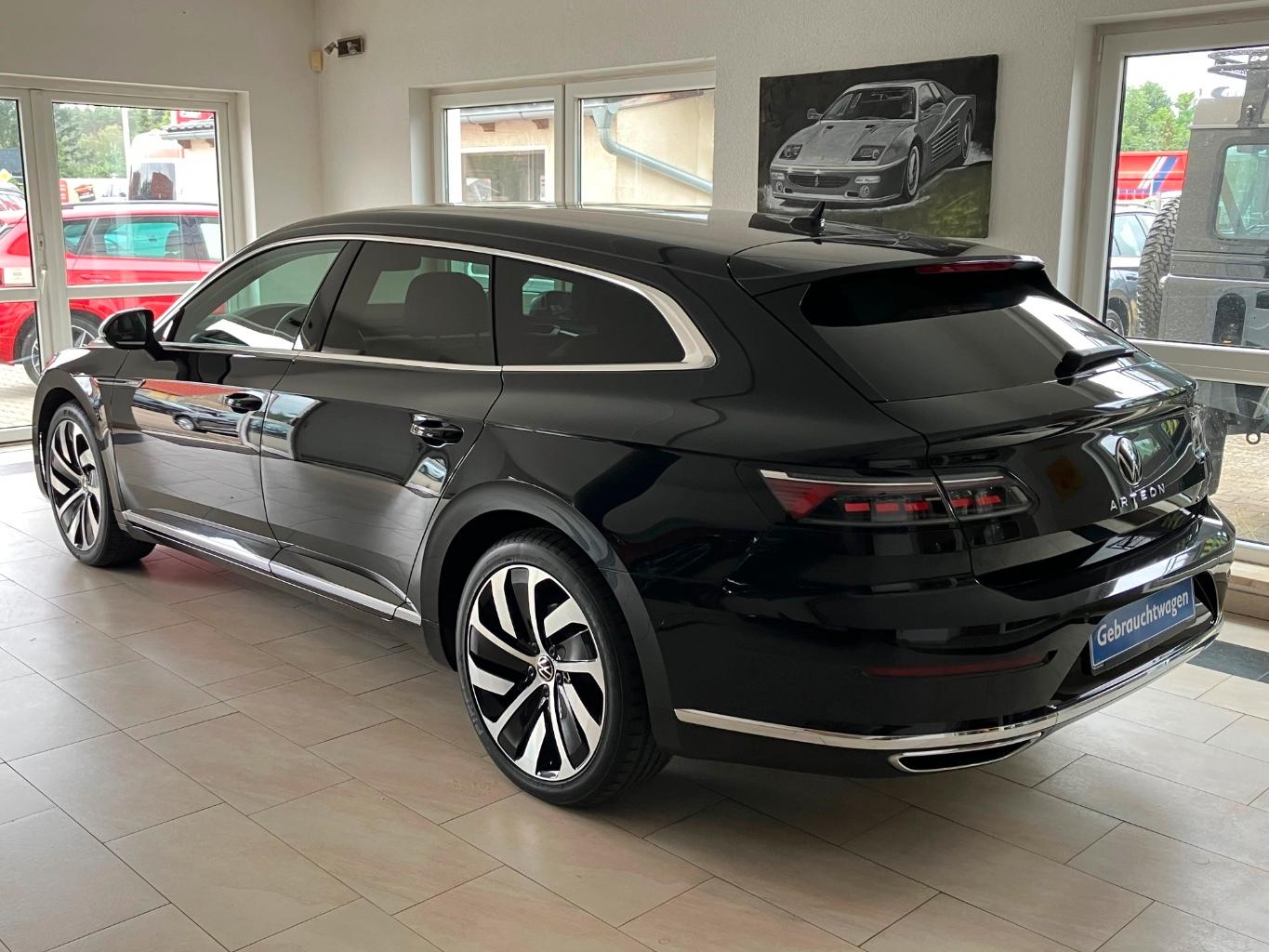 Volkswagen Arteon eHybrid Elegance Panorama DigiCockp.
