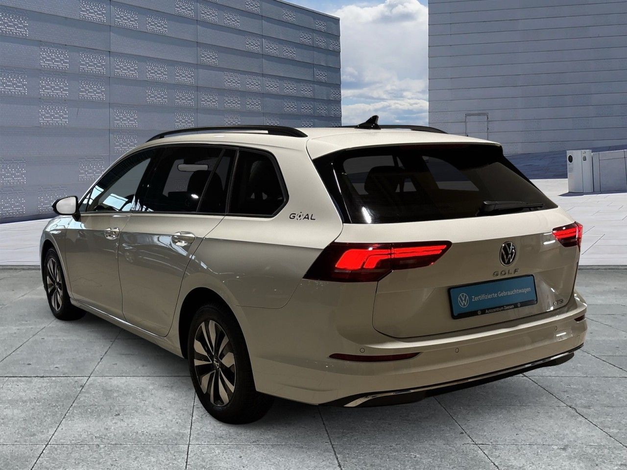 Volkswagen Golf VIII Variant 1.5 eTSI GOAL OPF DSG SHZ USB foto 3