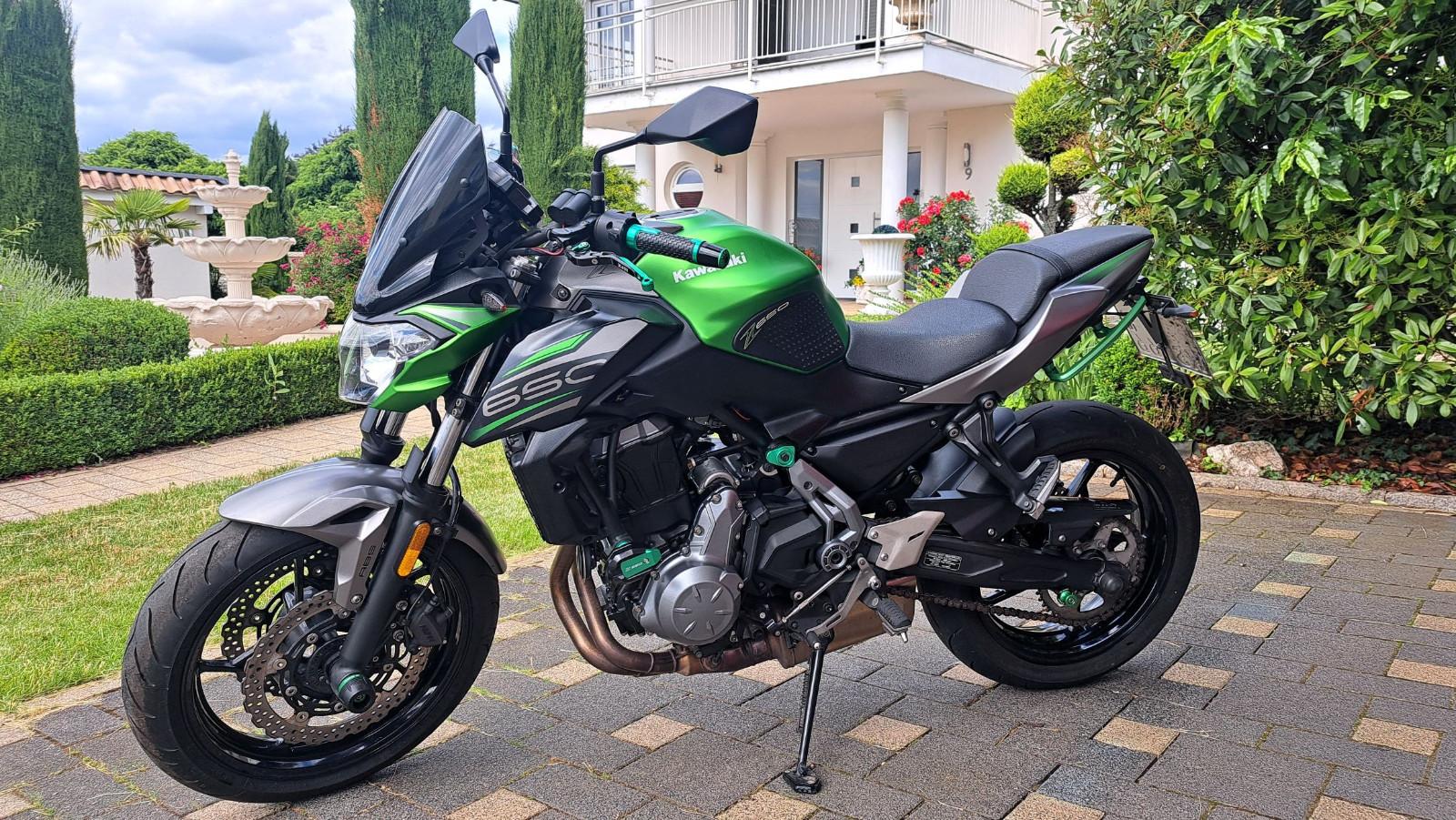 Kawasaki Z650 NB *Super Optik*Zubehör