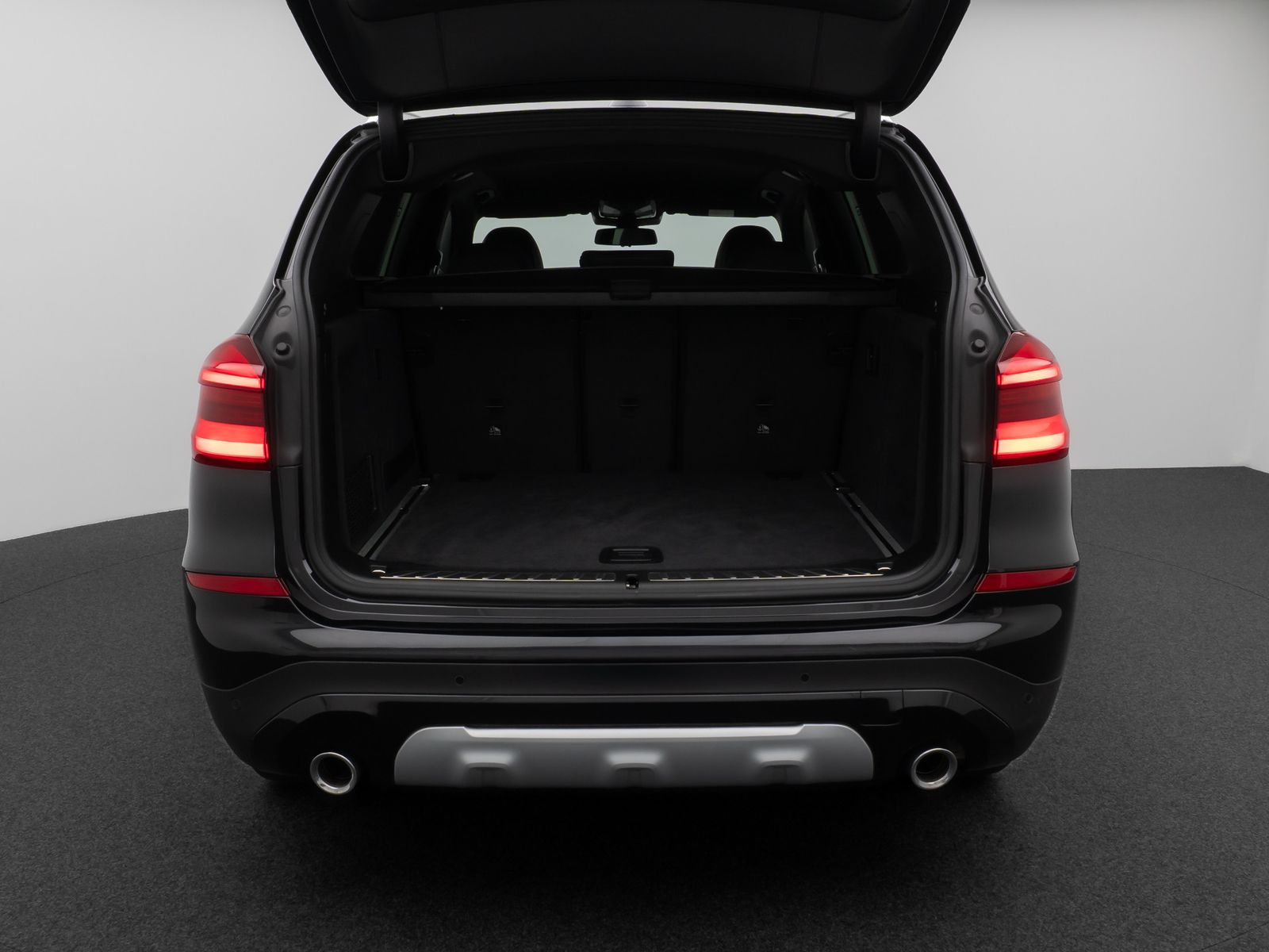 Fahrzeugabbildung BMW X3 xD20d xLine Kamera HUD H/K Komfort Sport 19"
