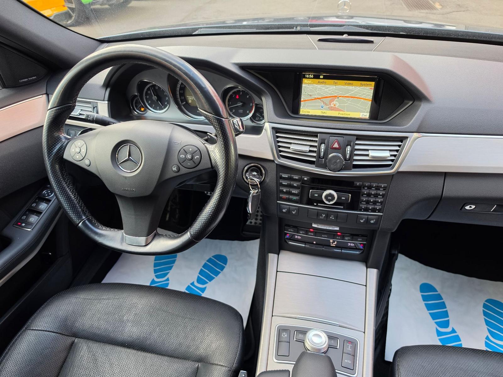 Mercedes-Benz E350 2011 — photo 24