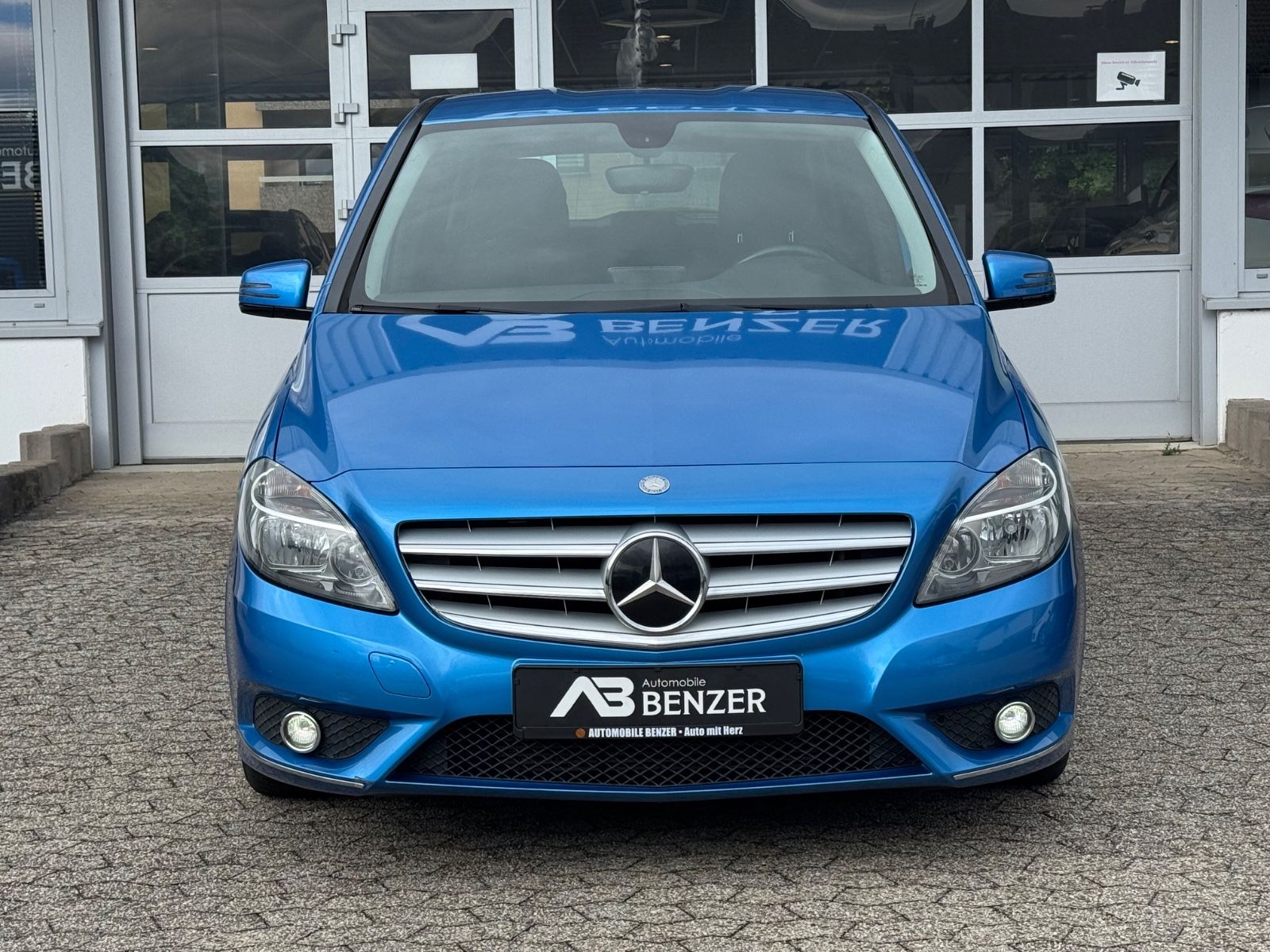 Fahrzeugabbildung Mercedes-Benz B 180 CDI/Edition E/Navigation/SHZ/MFL/ALU/