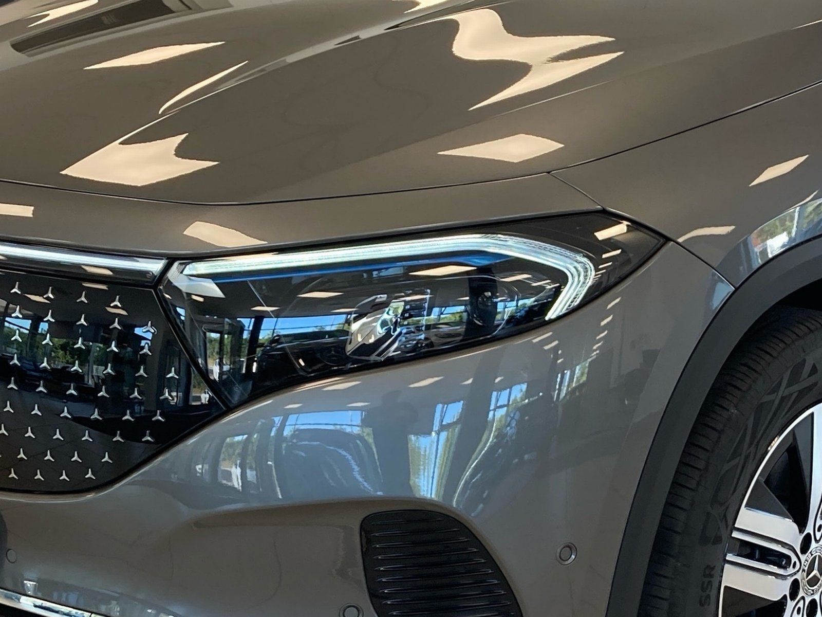 Fahrzeugabbildung Mercedes-Benz EQA 250+ Electric Art*Distronic*LED*Kam*Totwink*