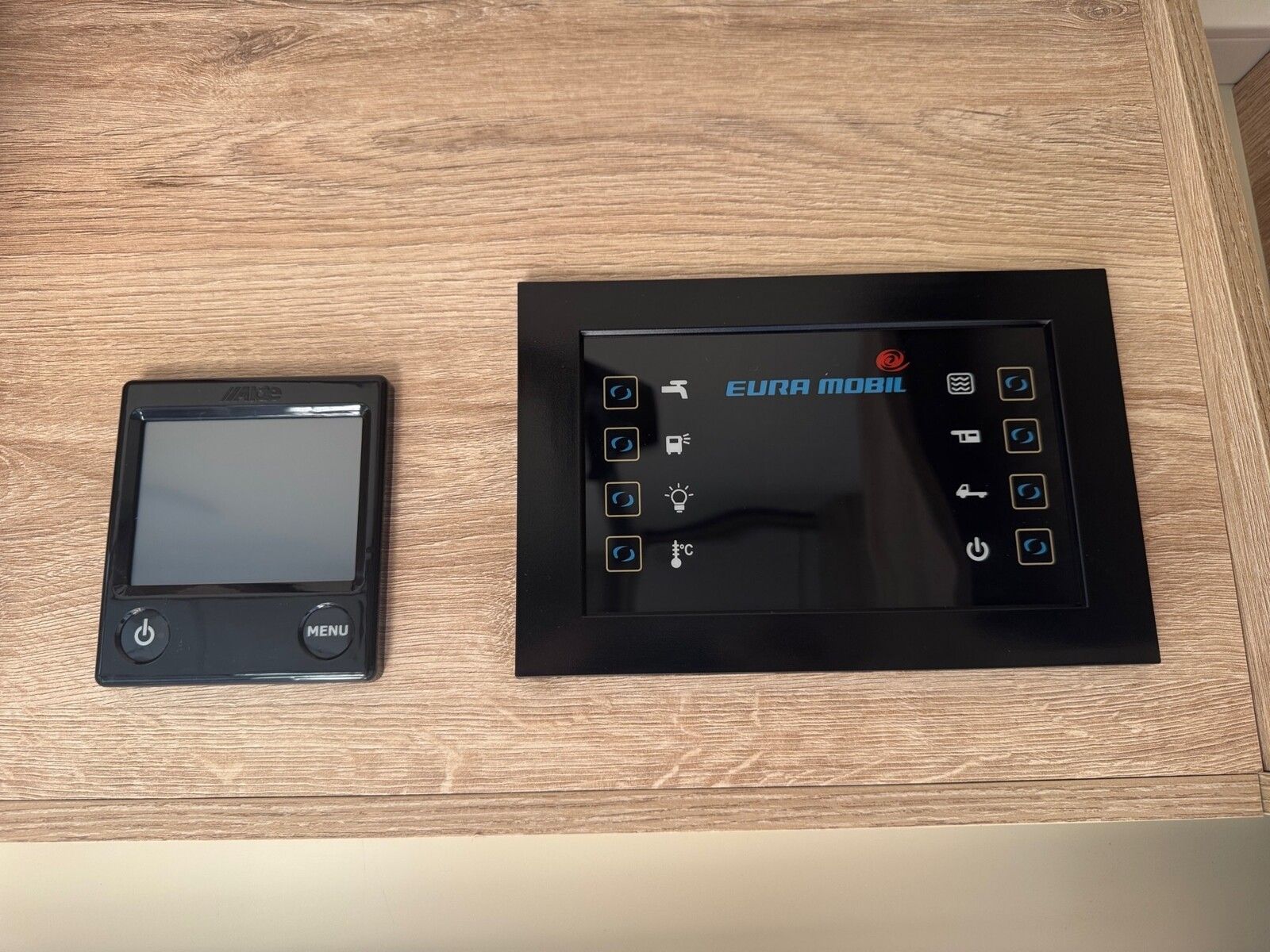 Fahrzeugabbildung Eura Mobil Profila RS PRS 720 QF Automatik/Plus Paket Alde