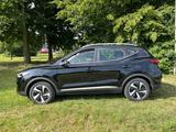 MG ZS EV  72 kWh Luxury Maximum Panor.D., Navi - MG ZS von privat