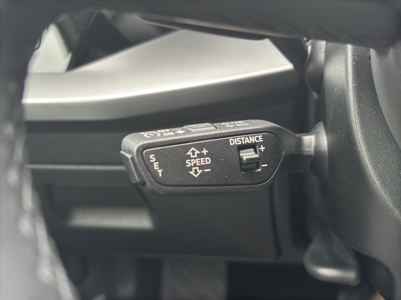 A3 35 TFSI advanced S-Tronic 1.5  RFK SHZ ACC