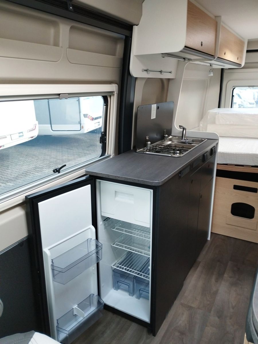 Fahrzeugabbildung Sunlight Adventure Cliff 600 Automatik, Dörr Edition, LTE