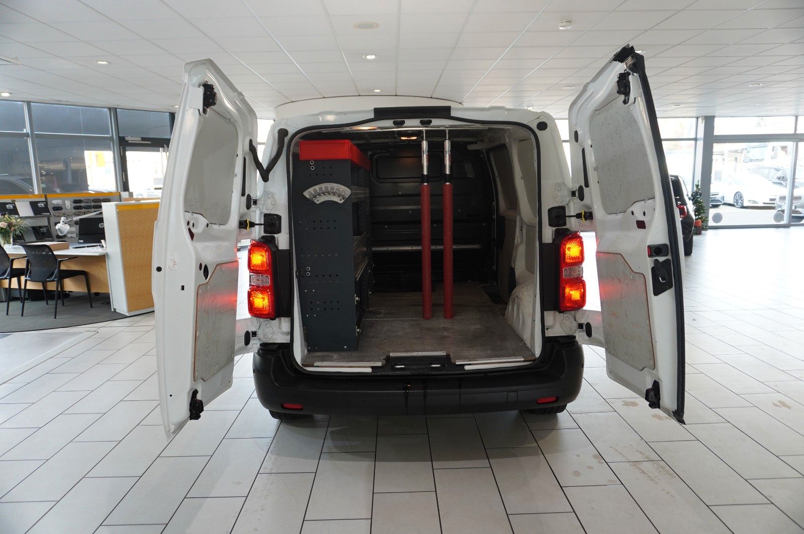 Fahrzeugabbildung Opel Vivaro Kasten M 1.5D EDIT WÜRTH NAVI/KAMERA/TEMP