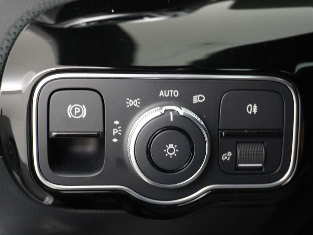 Mercedes-Benz A 200 Progressive Premium | Panorama - Schiebeda