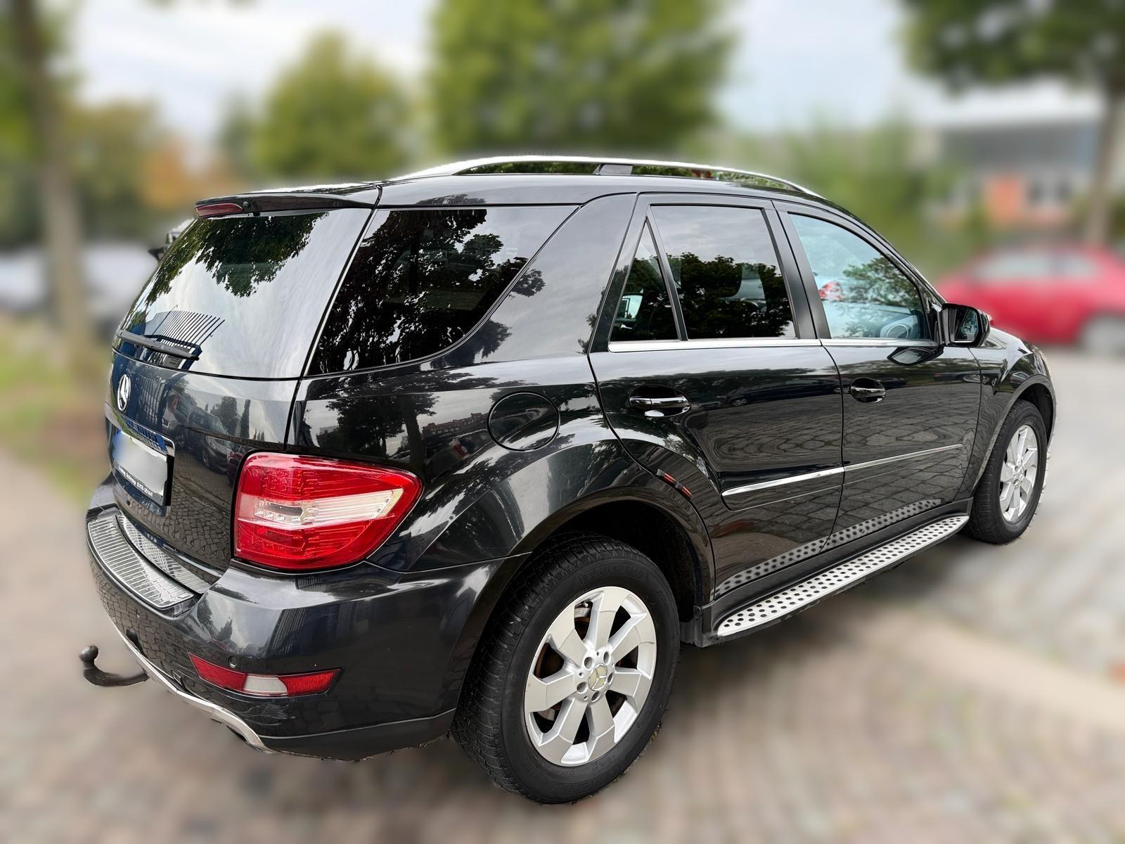 Mercedes-Benz ML 320