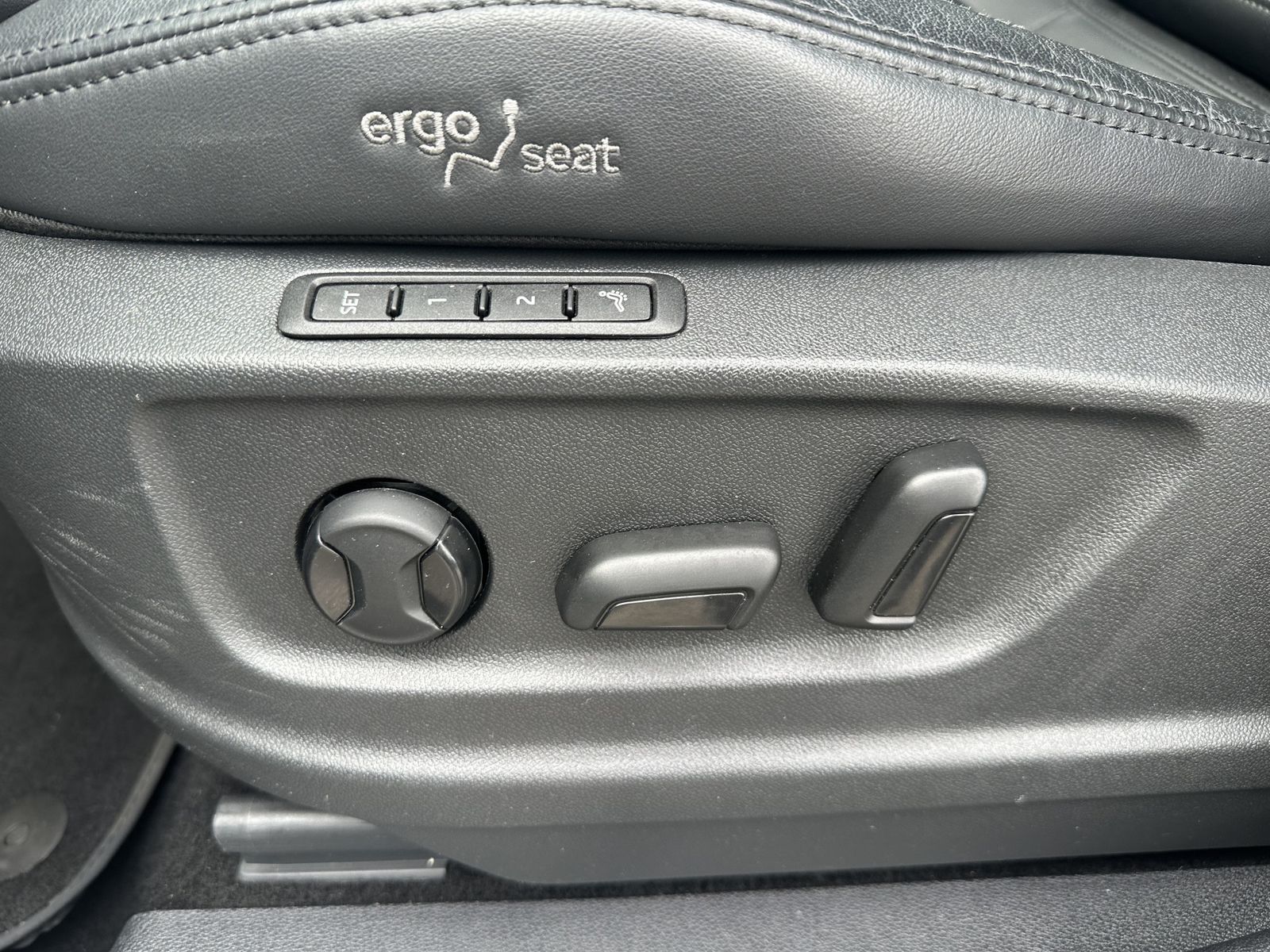 Fahrzeugabbildung SKODA Kodiaq 4x4 Style NAV+MATRIX+ACC+STANDHEIZUNG+VC