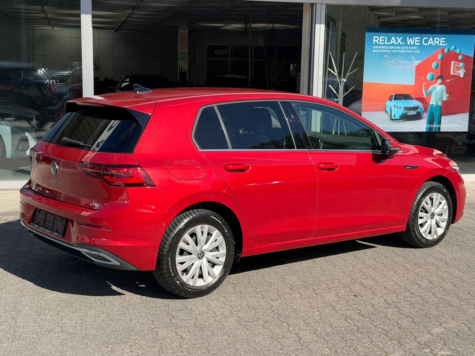 Fahrzeugabbildung Volkswagen Golf 1,5 eTSI Style >VIRTU+MEMO+LED+MASS+SHZ+ACC