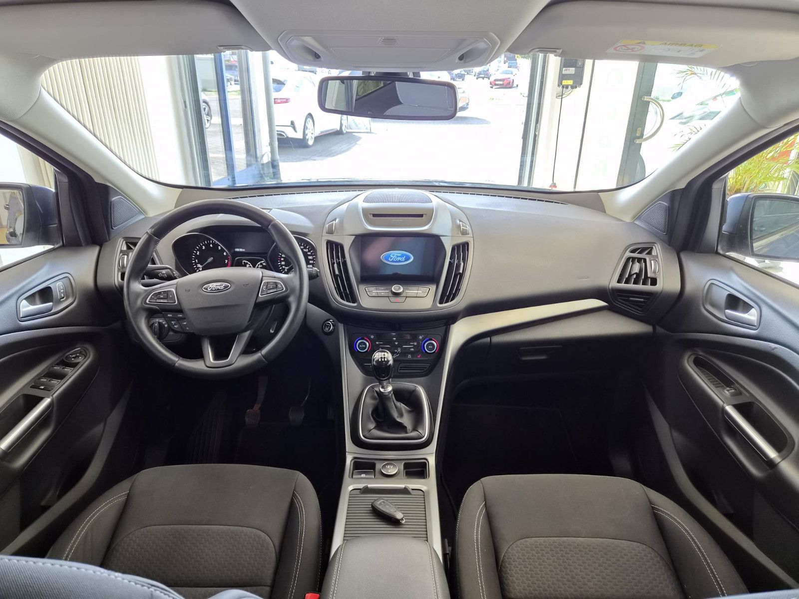 Fahrzeugabbildung Ford Kuga Cool & Connect / NAVI /