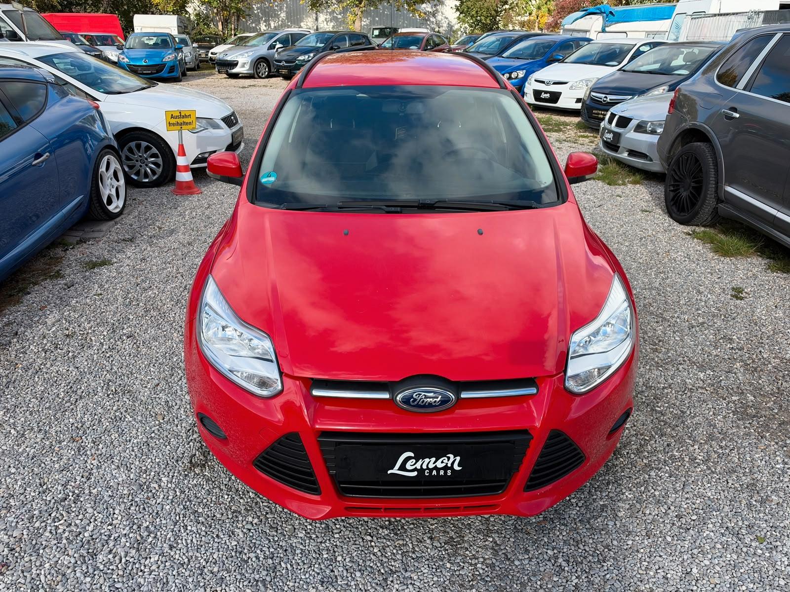 Ford Focus 2011 — photo 16