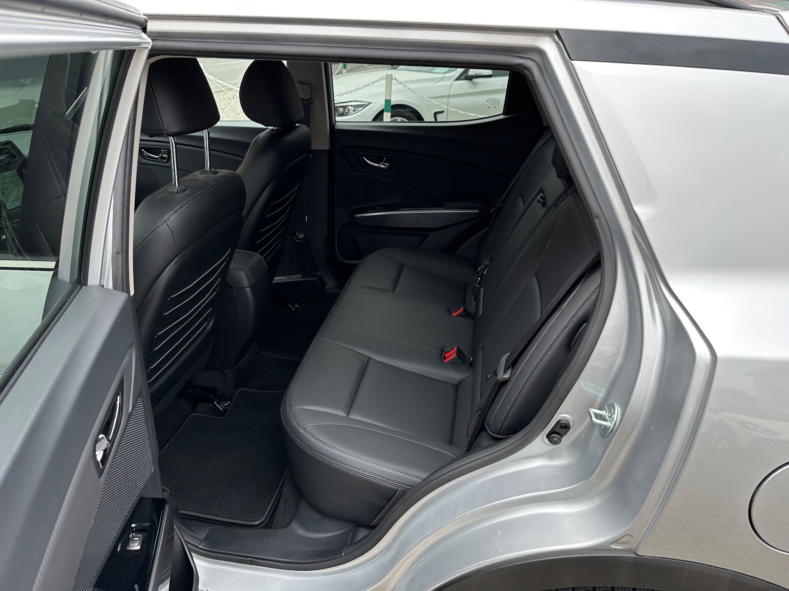 Fahrzeugabbildung Ssangyong Tivoli 1.5 T-GDi Onyx LEDER NAVI AHK