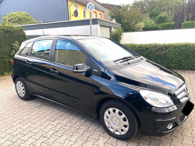 Mercedes-Benz Mercedes Benz B 180 BlueEfficiency/Klima/2...