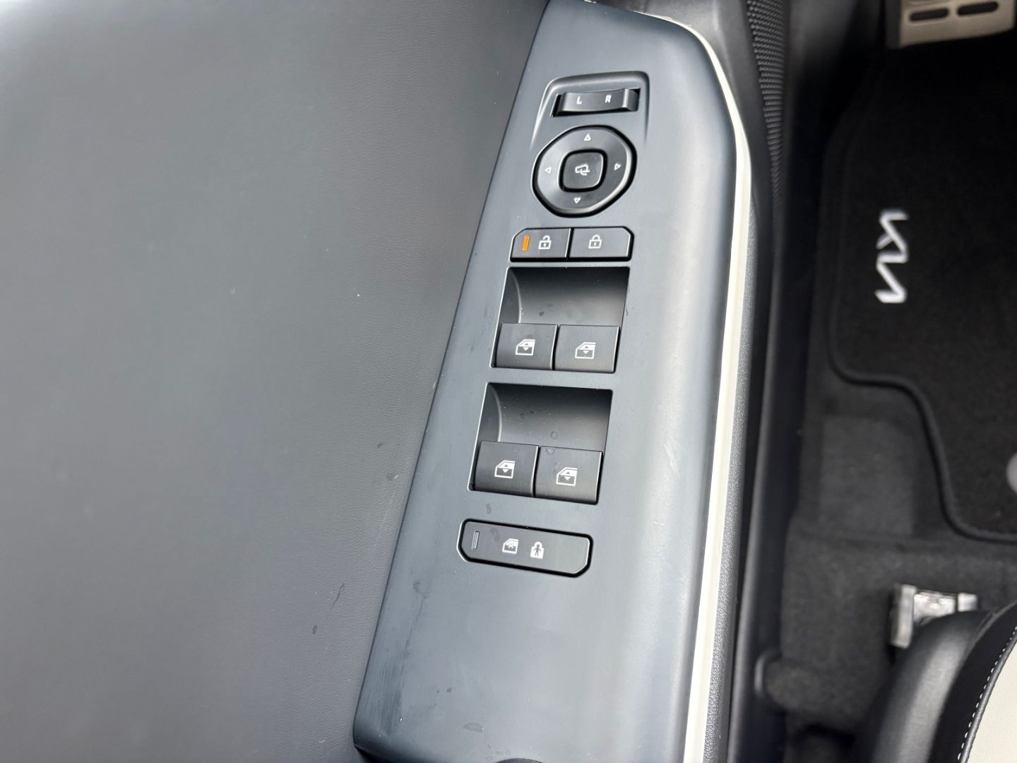 Fahrzeugabbildung Kia K4 1.6 T-GDI 132 kW GT-Line Sitzklima Memory 360