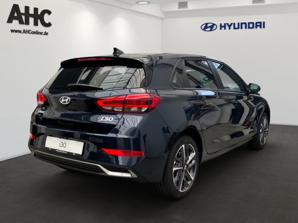 Fahrzeugabbildung Hyundai i30 5-Türer 1.0 T-GDI 7-DCT Advantage 2xKlima