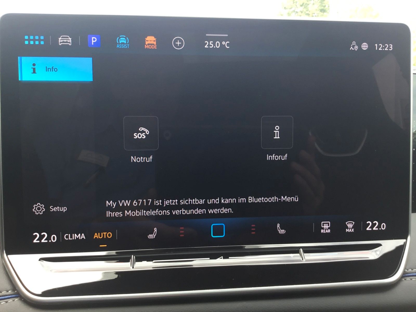 Fahrzeugabbildung Volkswagen Tiguan 2.0 TDI DSG 4M R-Line+AHK+20"+Matrix+Pano