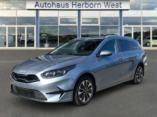 Kia cee'd Sportswagon — hlavná fotografia