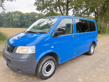 Volkswagen T5 Transporter - 2