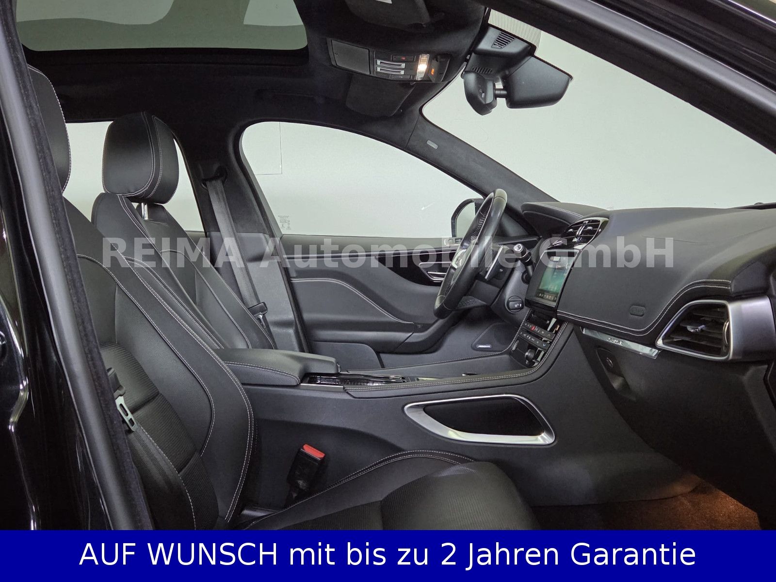 Fahrzeugabbildung Jaguar F-PACE R-Sport AWD, Pano, Meridian,