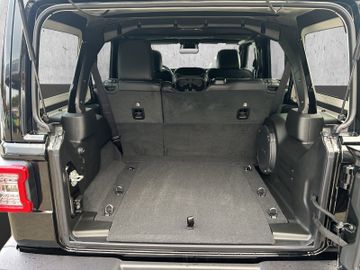 Jeep WRANGLER MY25 Sahara 4x4 AT8 LED KAMERA NAVI