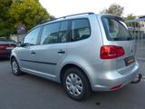 Volkswagen Touran Trendline 1.4  TSI Trendline   AUTOMATIK - Volkswagen Touran mit Benzin-Antrieb: Limousine