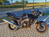 Triumph SPEED FOUR TT 600 SB-LENKER+ HELM - TRIUMPH 600