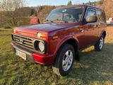 Lada Urban 4x4 4x4 - Lada Urban: 4.4