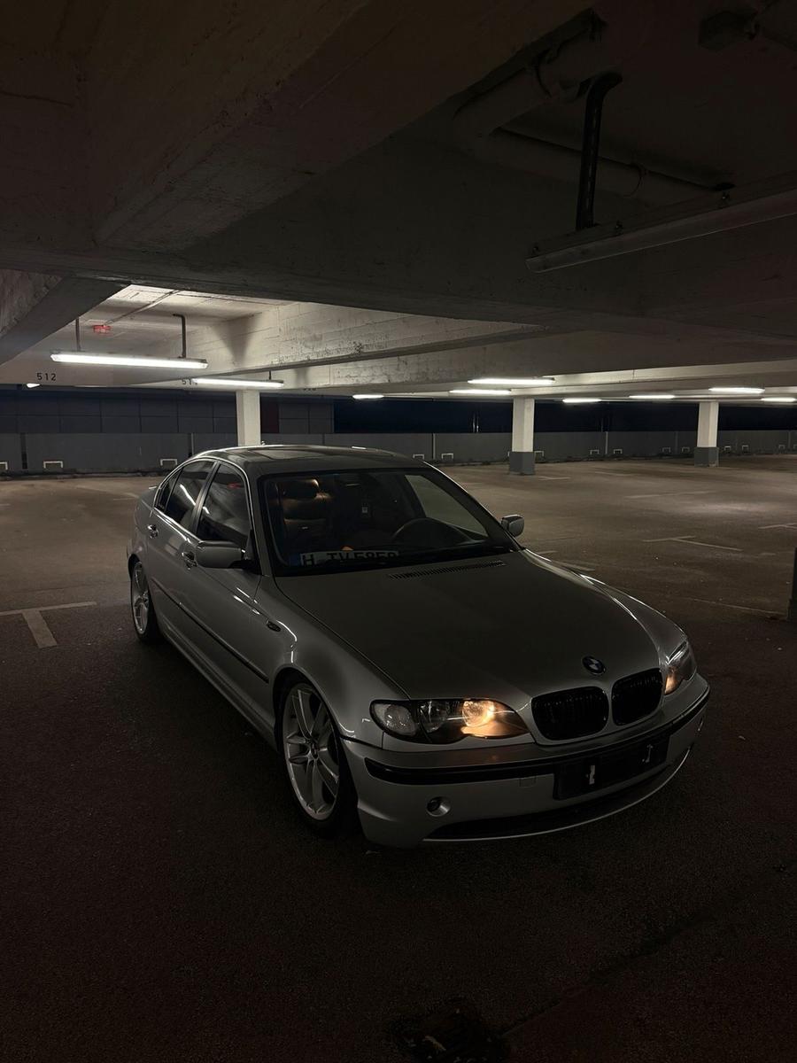 BMW 320