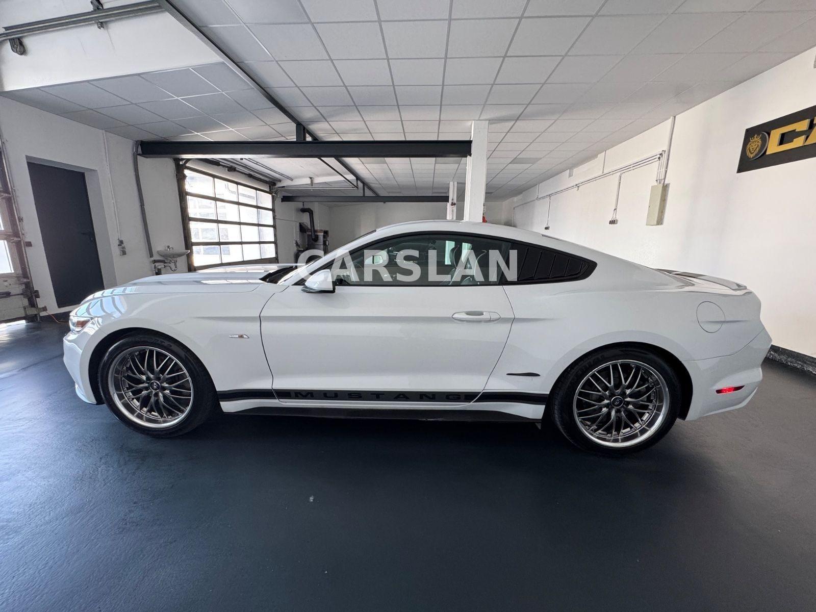 Ford Mustang 3.7 V6 NAVI+LED+ALCNTR+R.KAM+SHZ+KEYLESS