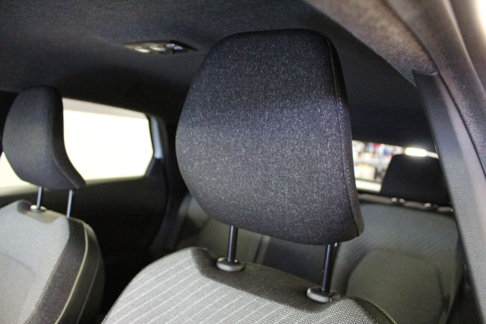 Fahrzeugabbildung Renault Captur Mild Hybrid 160 EDC Techno *Ganzjahresrei